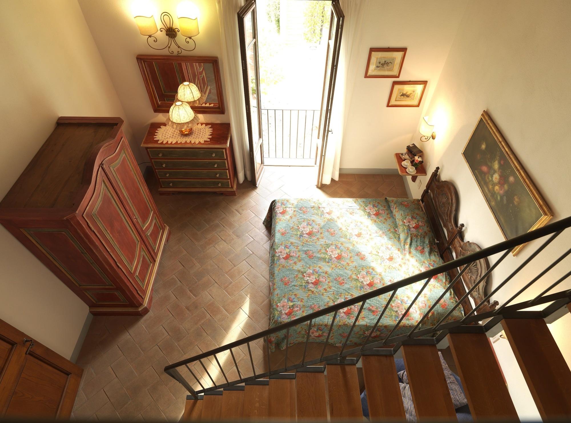 Appartamenti Agriturismo La Canonica เชร์ตาลโด ภายนอก รูปภาพ