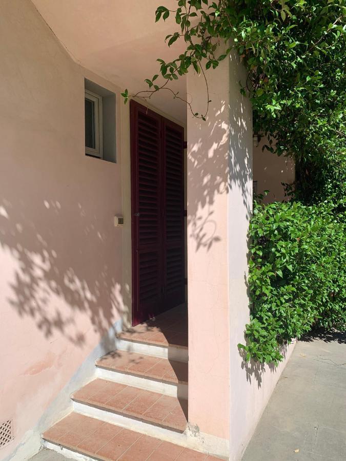 Appartamenti Agriturismo La Canonica เชร์ตาลโด ภายนอก รูปภาพ