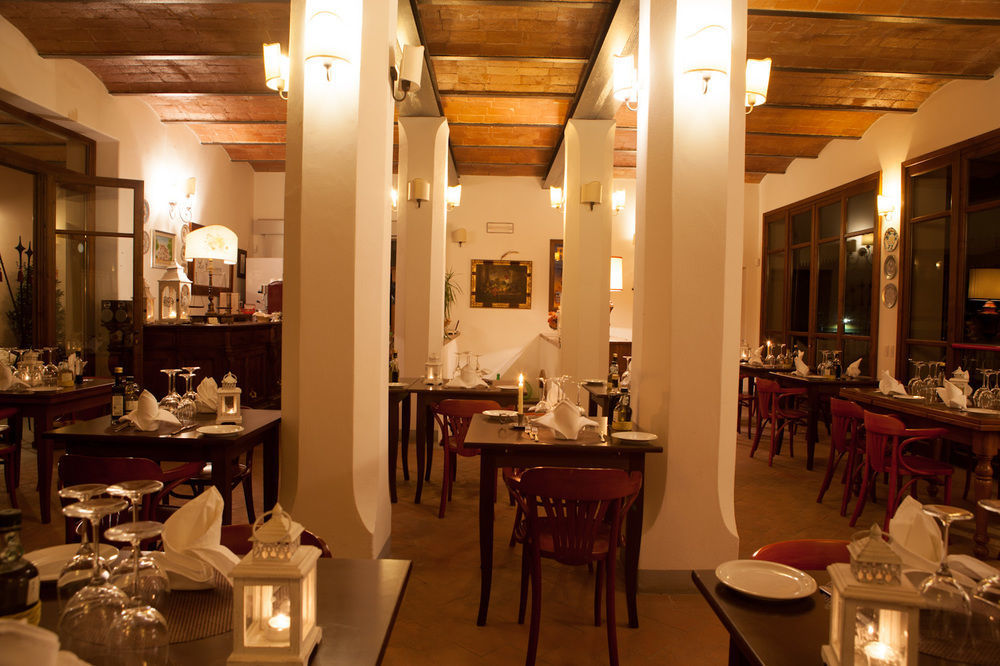 Appartamenti Agriturismo La Canonica เชร์ตาลโด ภายนอก รูปภาพ