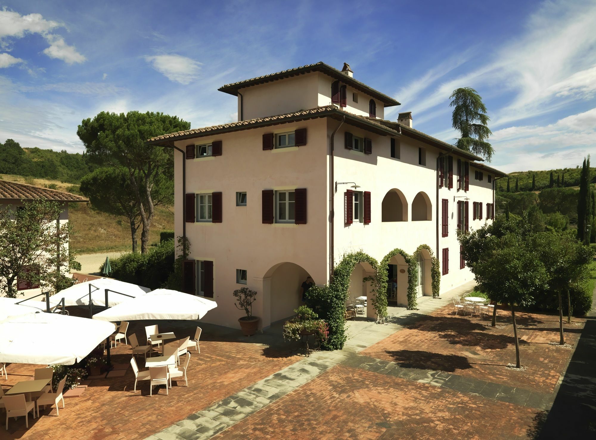 Appartamenti Agriturismo La Canonica เชร์ตาลโด ภายนอก รูปภาพ